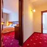 Minerva Ξενοδοχείο 4*
