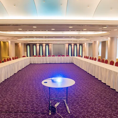 Minerva Hotel 4*